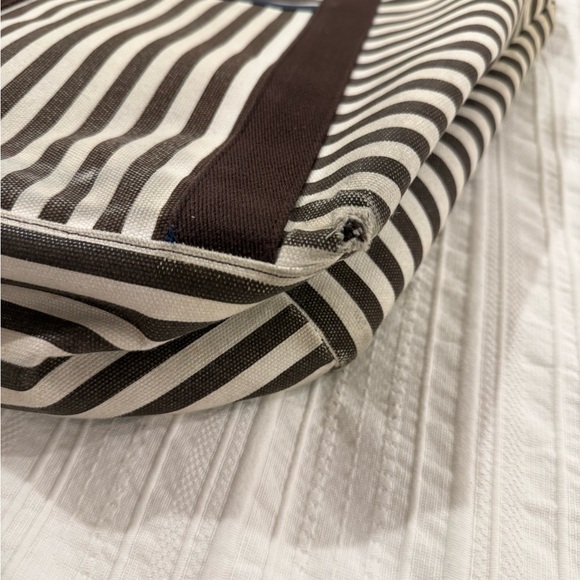 Henri Bendel Striped Canvas Medium Tote / Crossbody – RARE & Discontinued - Picture 8 of 11